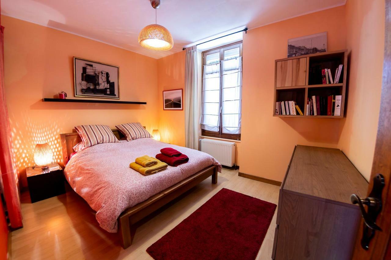 L'Enchantraine - Gite Tout Confort Et Tarif Tout Inclus - Appartement Spacieux Et Accueillant Sur Épinal Exterior foto
